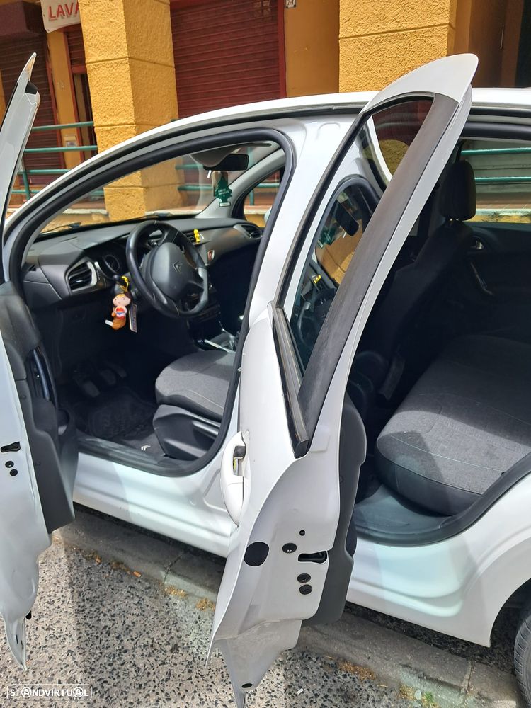 Citroën C3 1.2 PureTech Feel - 2