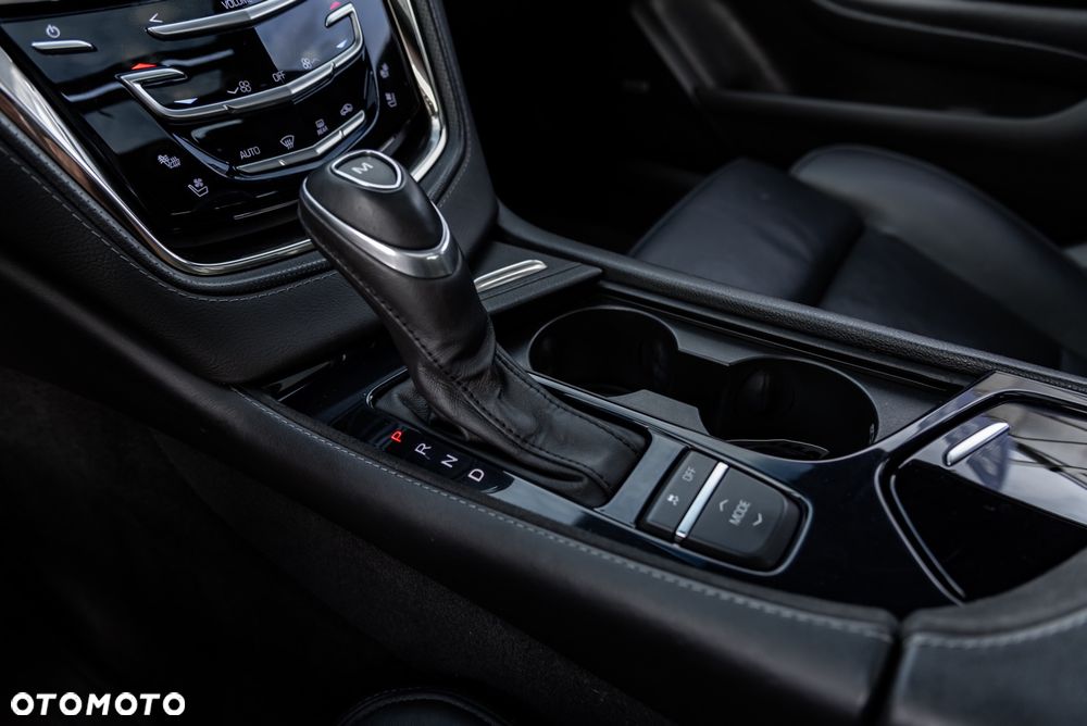 Cadillac CTS 2.0 Turbo AT AWD Premium - 37