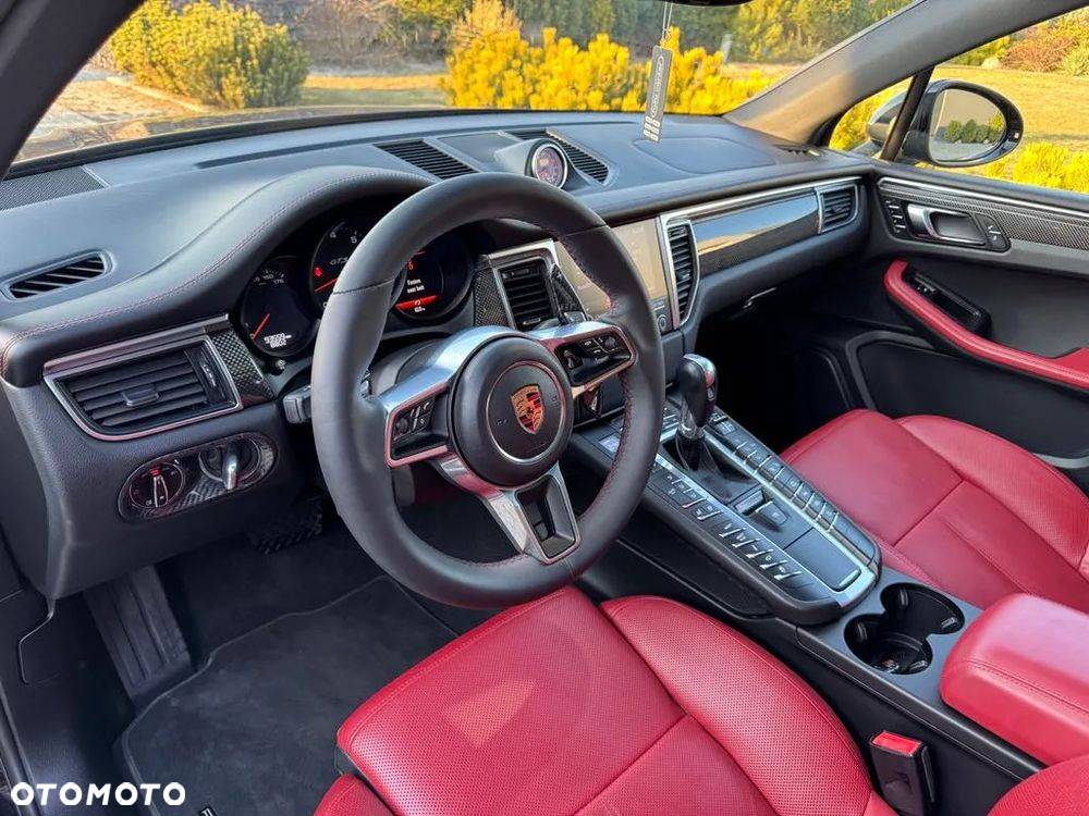 Porsche Macan - 27