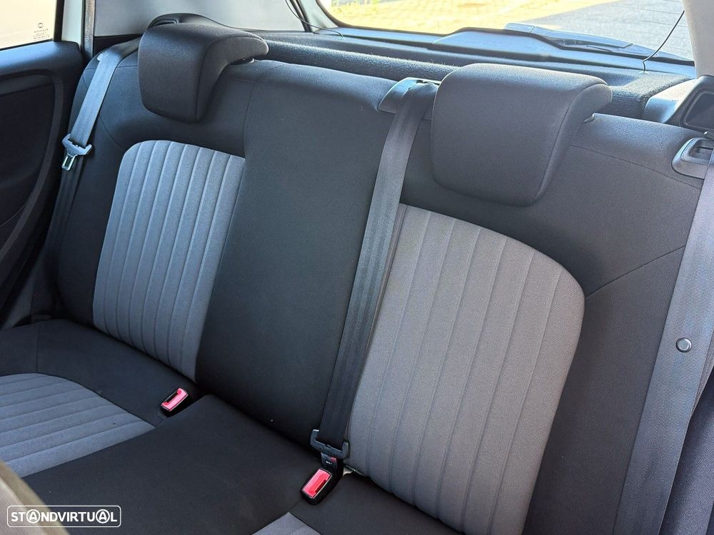 Fiat Punto 1.3 M-Jet Easy S&S - 15