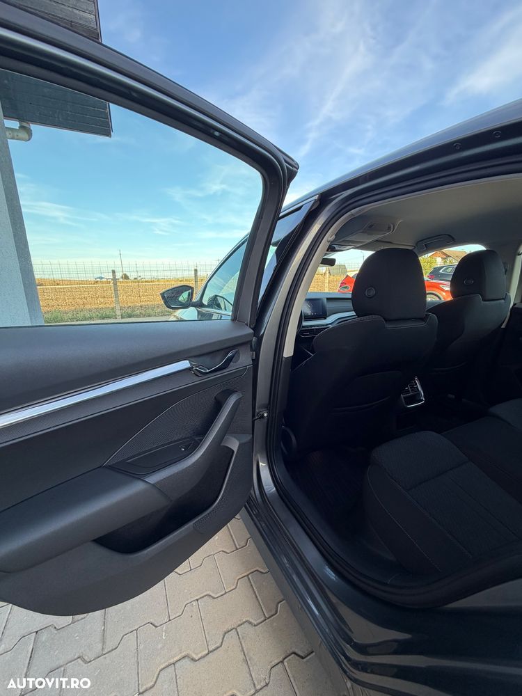 Skoda Octavia 2.0 TDI (Green tec) DSG Style - 25