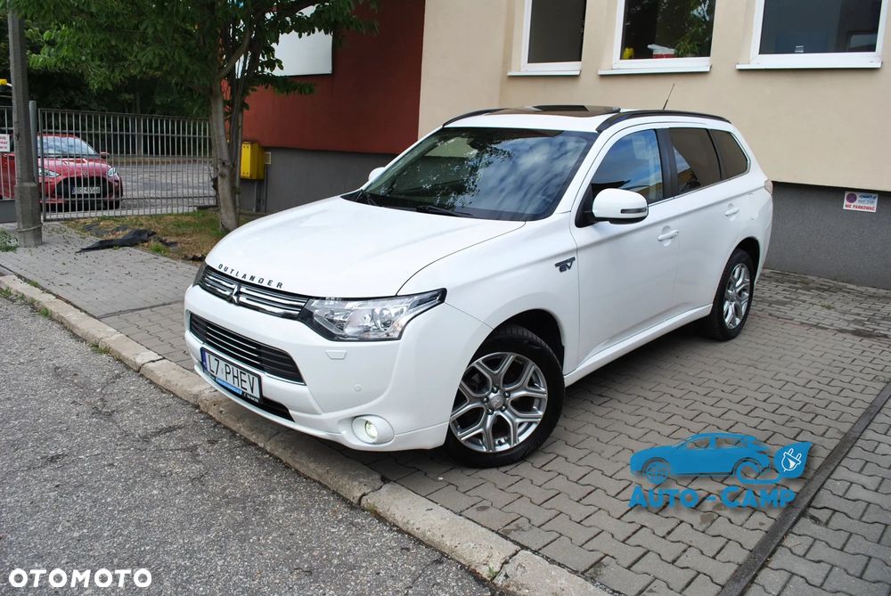Mitsubishi Outlander Instyle NAVI + - 10