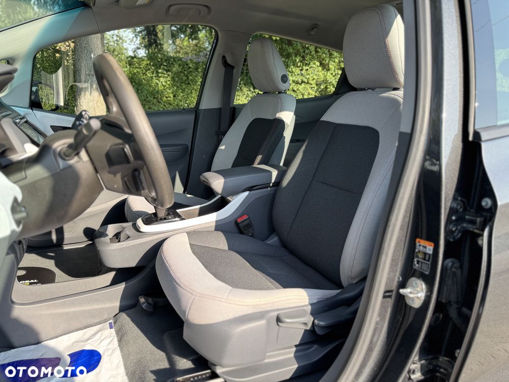 Chevrolet Bolt - 16
