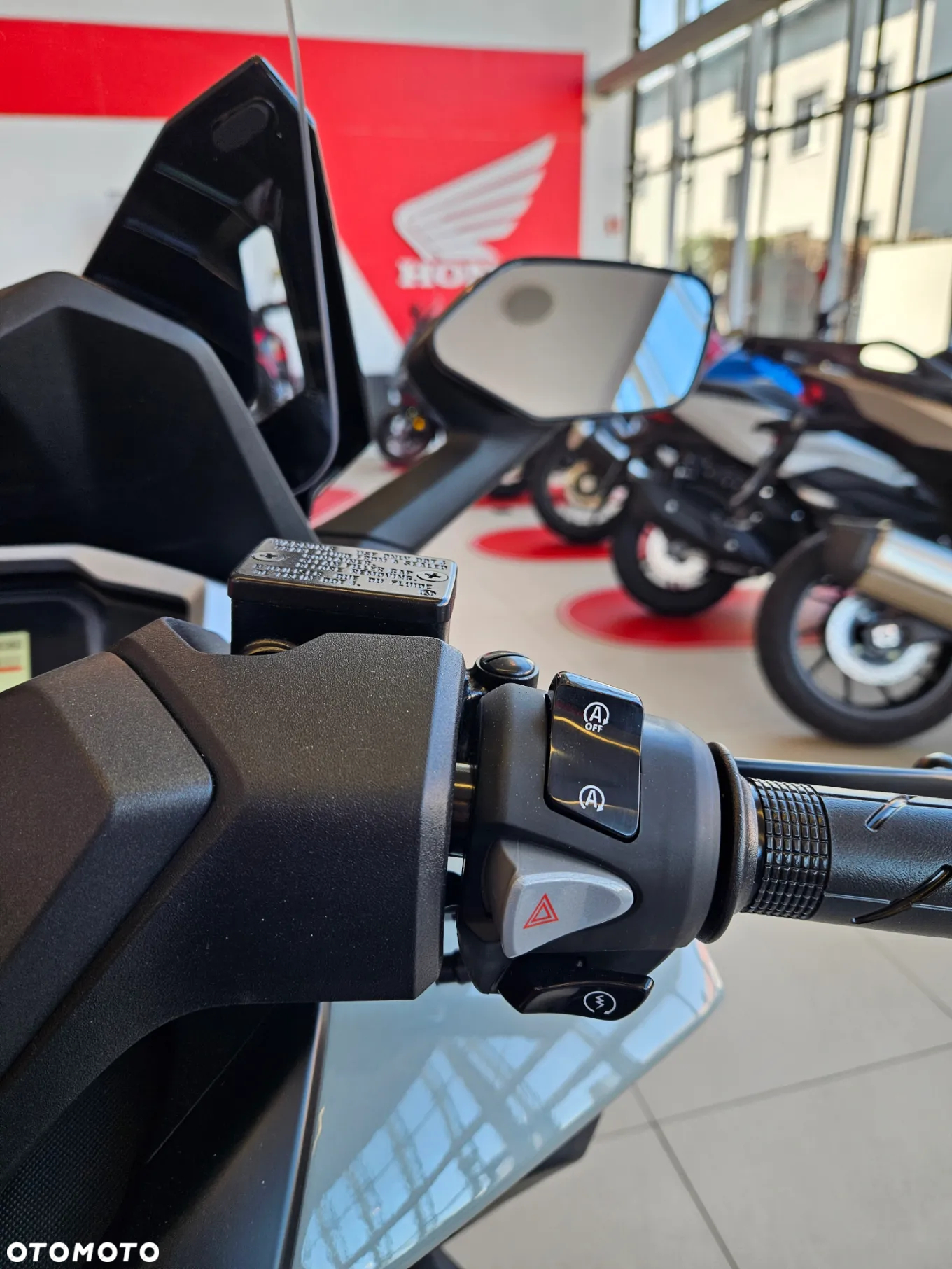 Honda NSS - 6