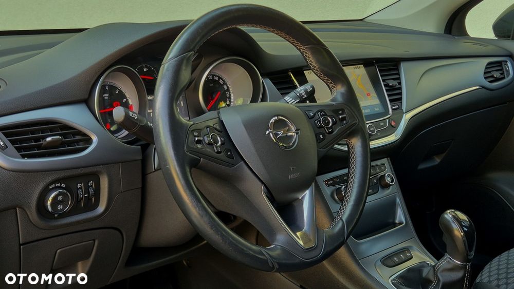 Opel Astra 1.4 T Sport EU6 - 11