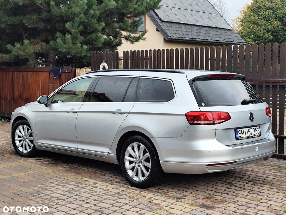 Volkswagen Passat Variant 2.0 TDI BMT Comfortline - 32