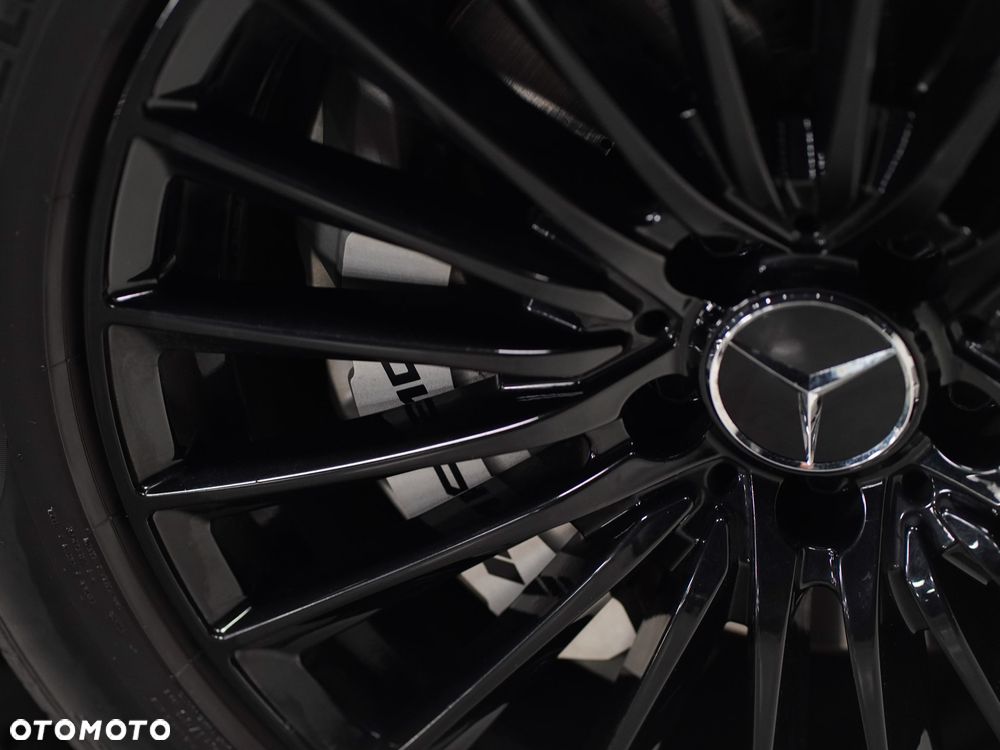 Mercedes-Benz GLB - 39