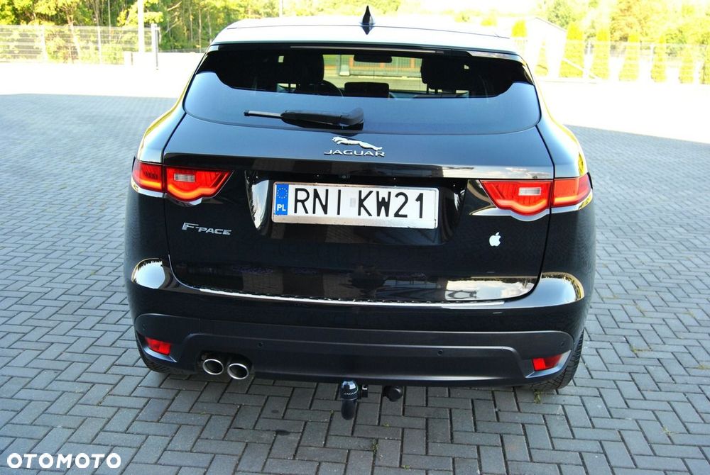 Jaguar F-Pace 20d Prestige - 21