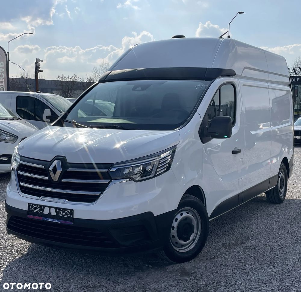 Renault Trafic - 1