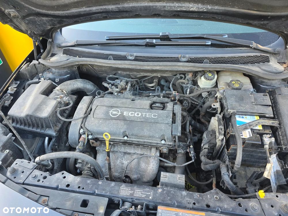 Opel Astra 1.6 Cosmo - 22
