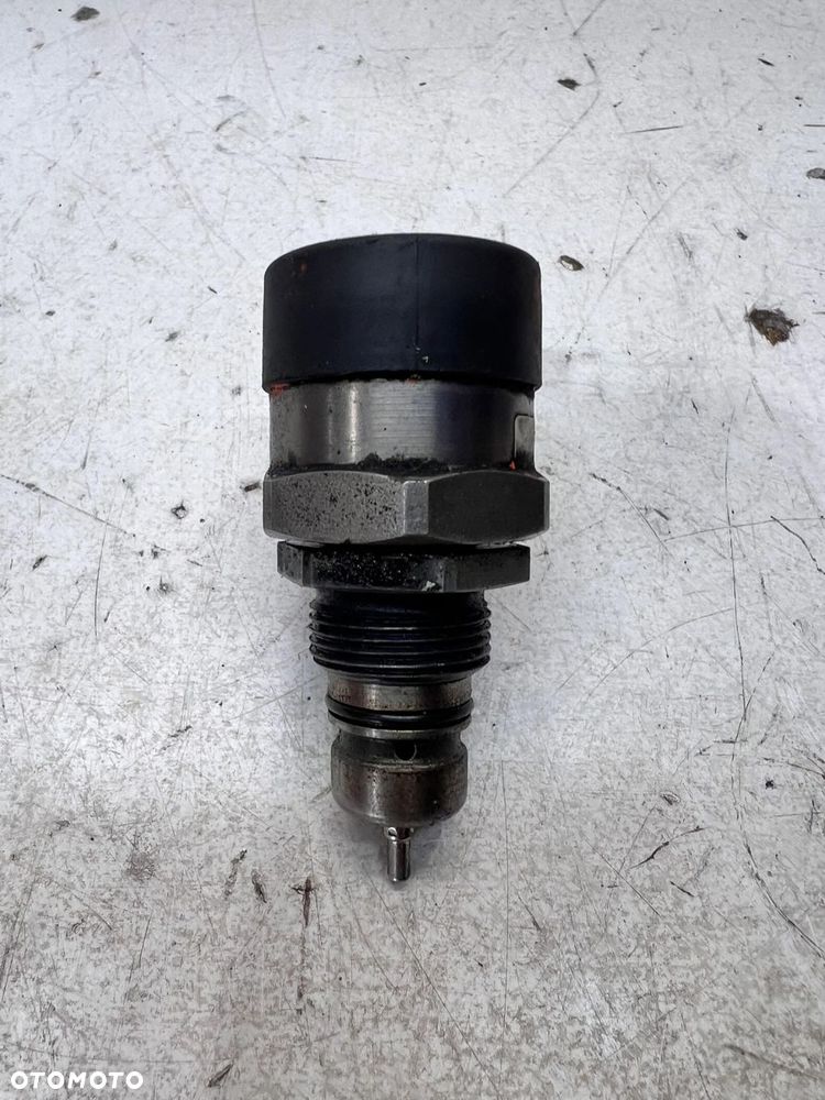 ZAWÓR CIŚNIENIA PALIWA AUDI VOLKSWAGEN SEAT SKODA 057130764AE - 4