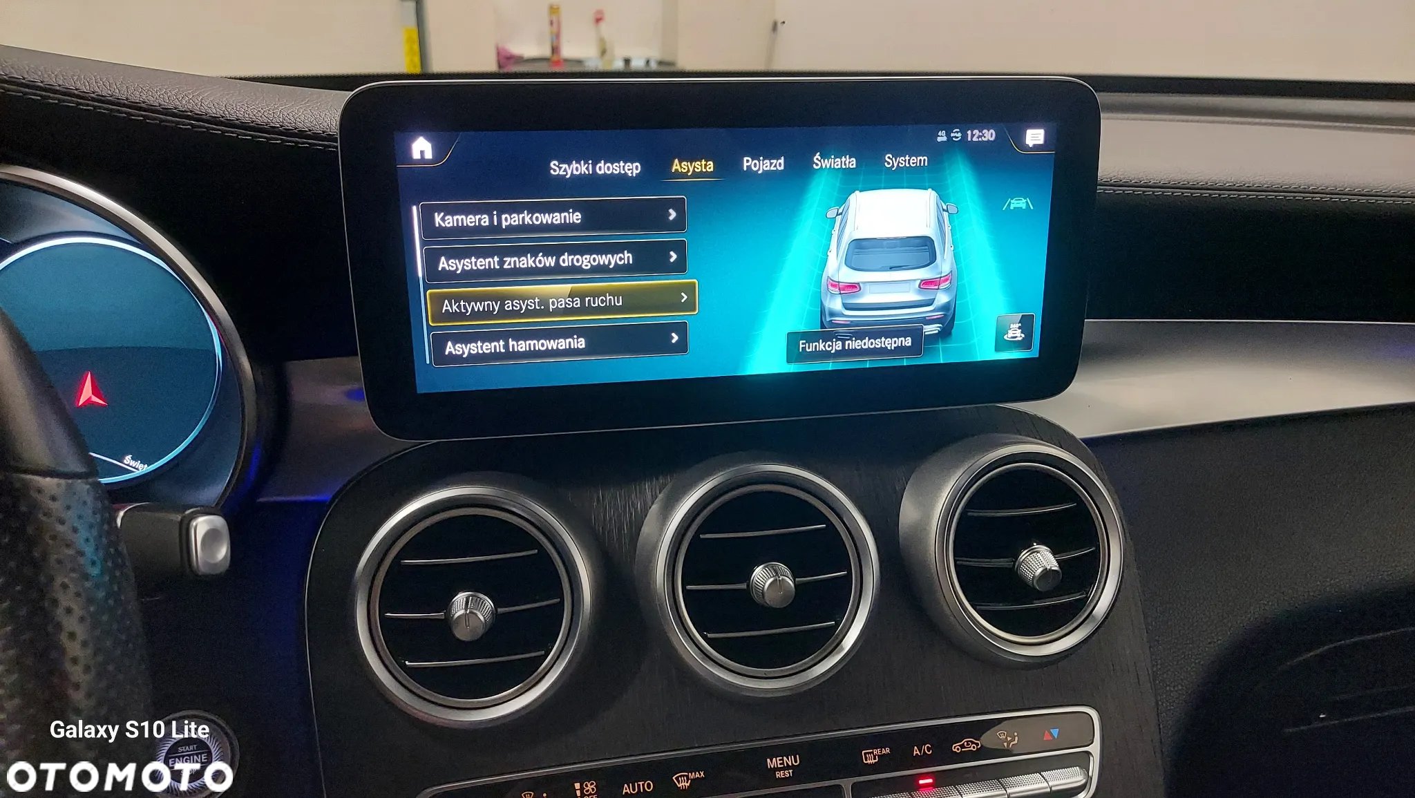 Mercedes-Benz GLC 220 d 4Matic 9G-TRONIC AMG Line Plus - 29