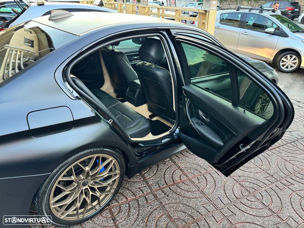 BMW 320 d DPF Blue Performance Edition Sport - 31
