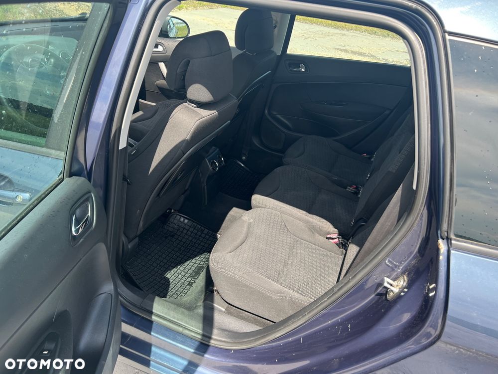 Peugeot 308 1.6 Premium - 5