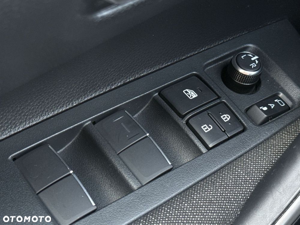 Toyota Corolla 1.8 Hybrid Comfort - 18