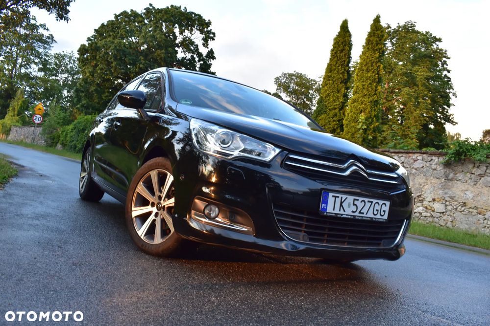 Citroën C4 PureTech 130 Stop&Start SHINE - 24