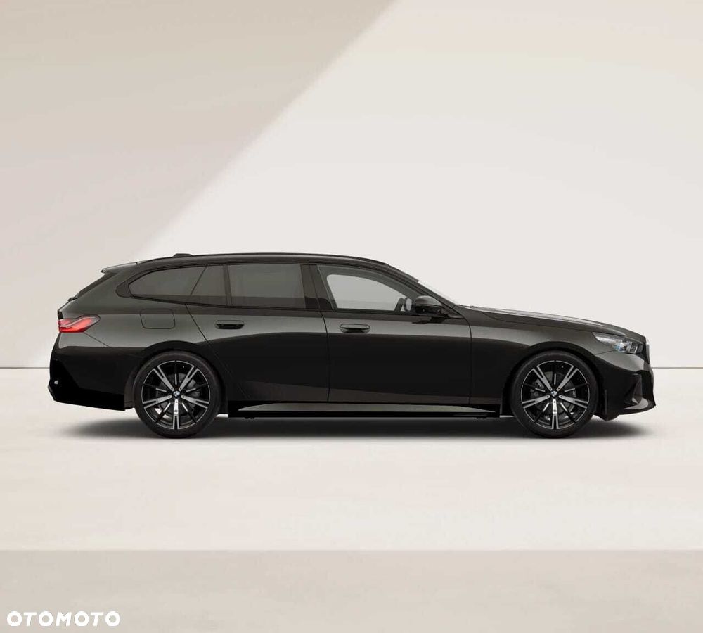 BMW Seria 5 520d xDrive mHEV M Sport - 6
