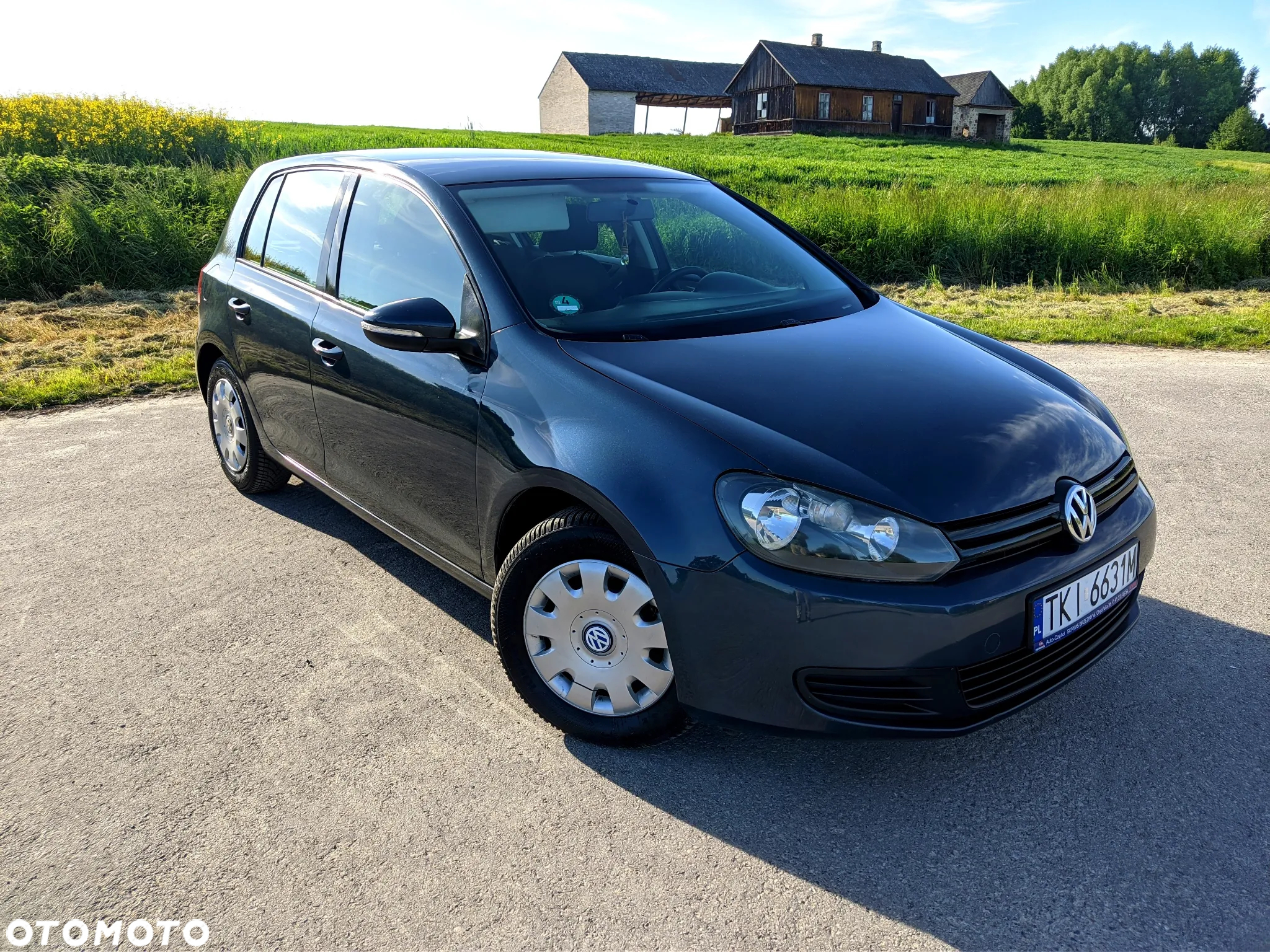 Volkswagen Golf - 2