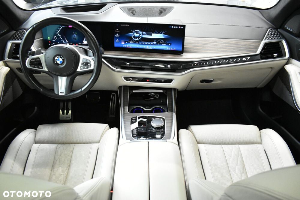 BMW X7 - 6