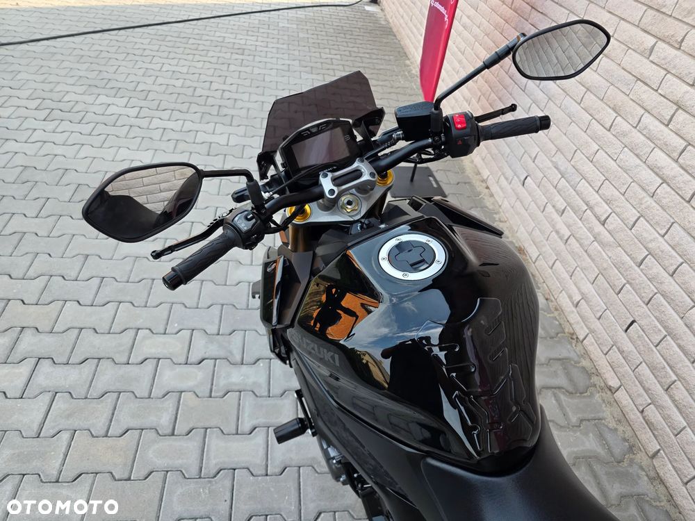 Suzuki GSX 1000 - 15
