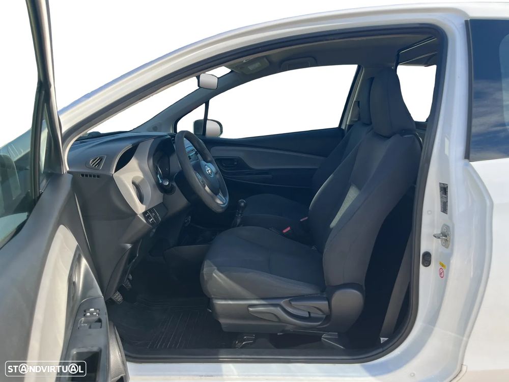 Toyota Yaris Bizz 1.4 D4D - 12