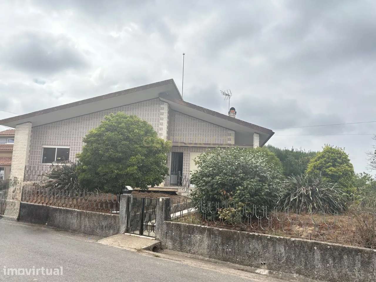 Espaçosa Moradia T4 em Oliveira do Bairro, Aveiro - Grande imagem: 2/21