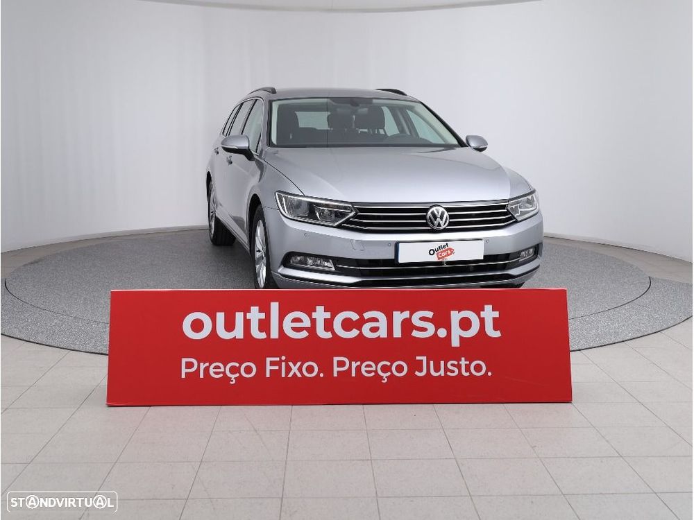VW Passat Variant 2.0 TDI Business DSG - 24
