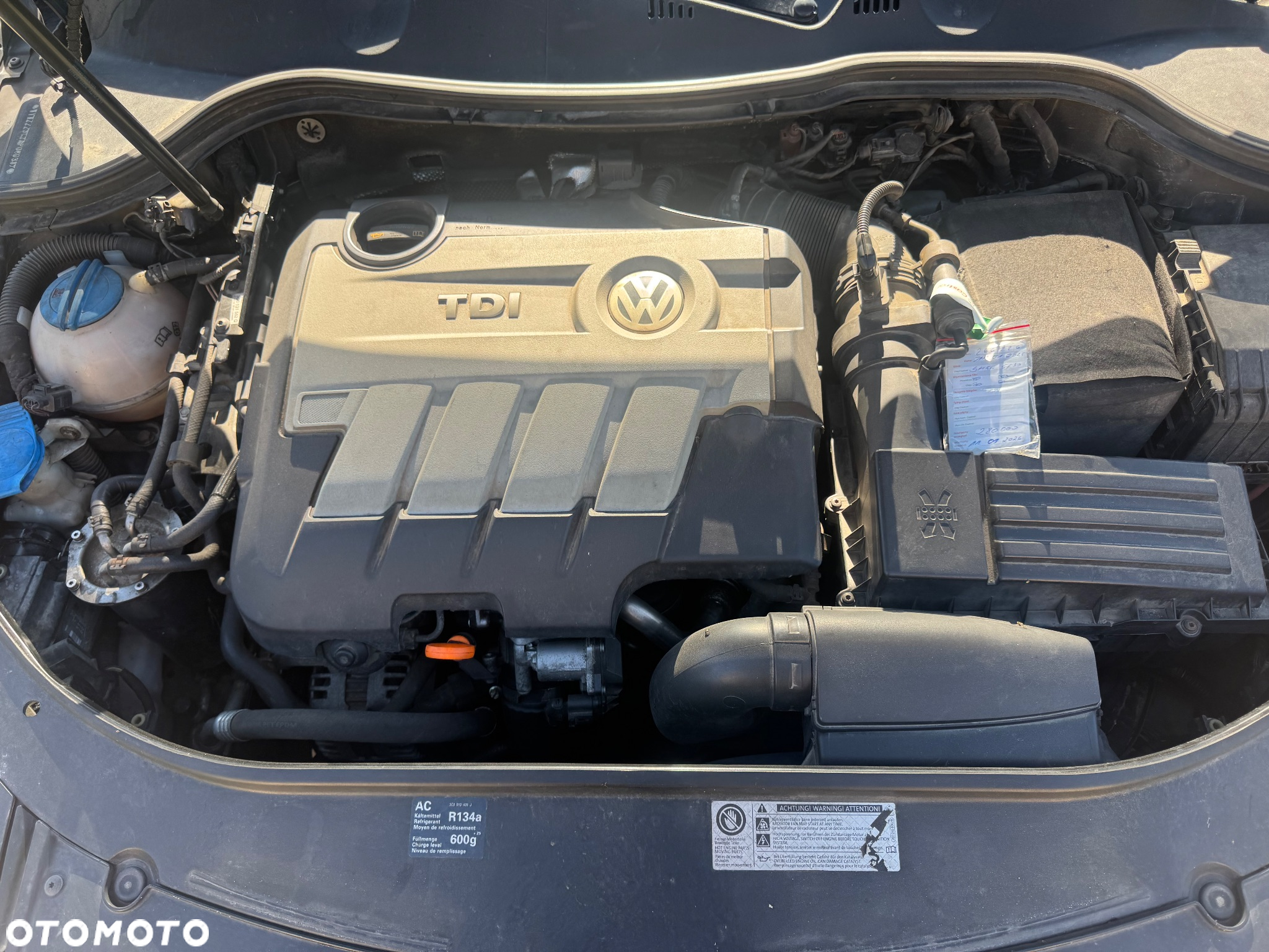Volkswagen Passat 2.0 TDI DPF Comfortline - 14