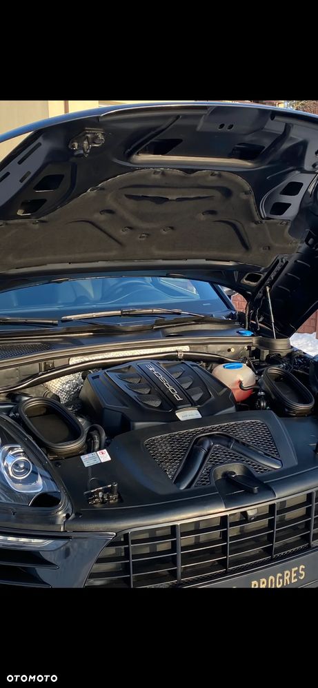 Porsche Macan - 40