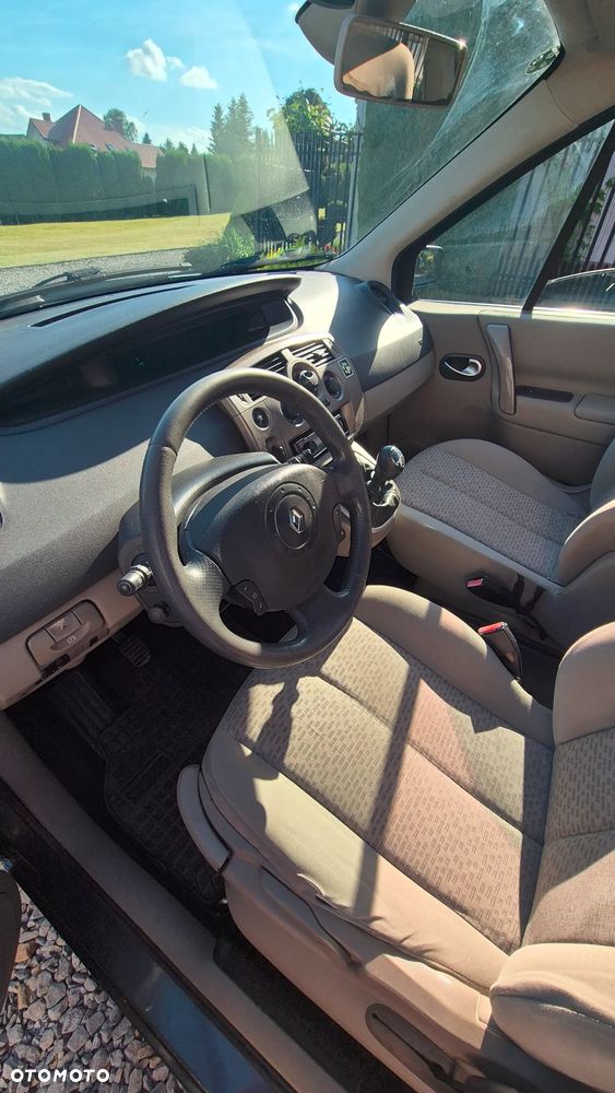 Renault Scenic 1.5 dCi Exception - 11