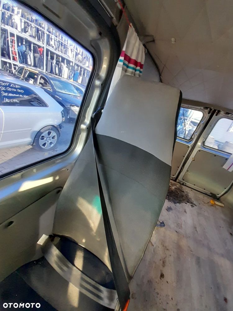 MERCEDES VITO FOTEL TYLNY KOMPLET Z PASEM - 3