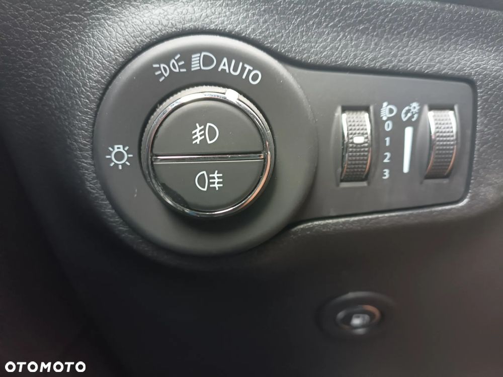 Jeep Compass 1.3 T-GDI 4xe PLUG-IN HYBRID Automatik Limited - 31