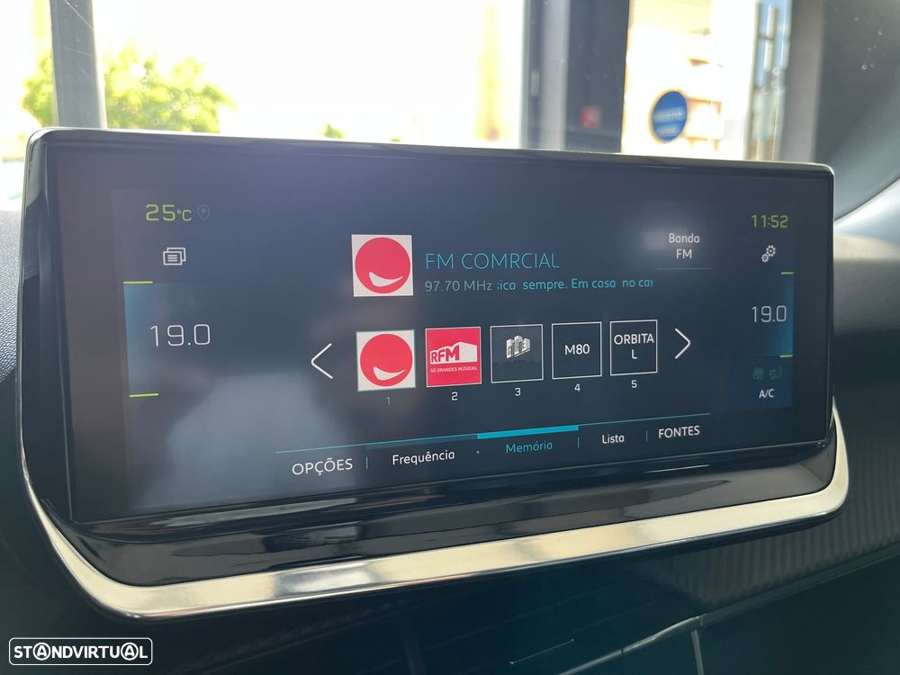 Peugeot e-2008 50 kWh Allure Pack - 20