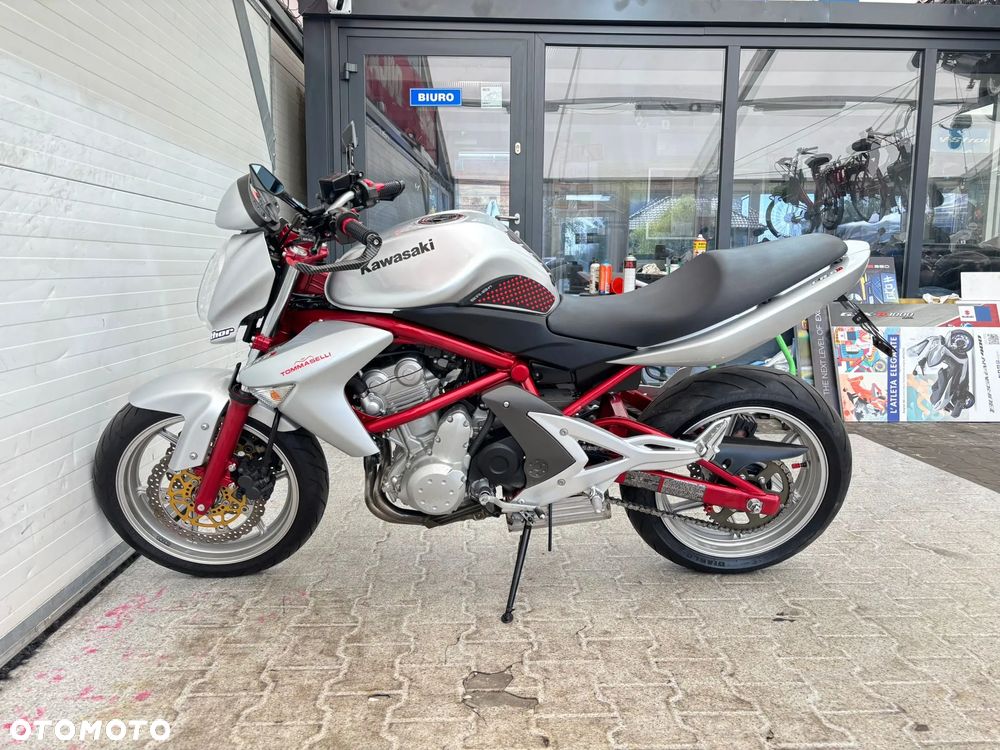Kawasaki ER - 18