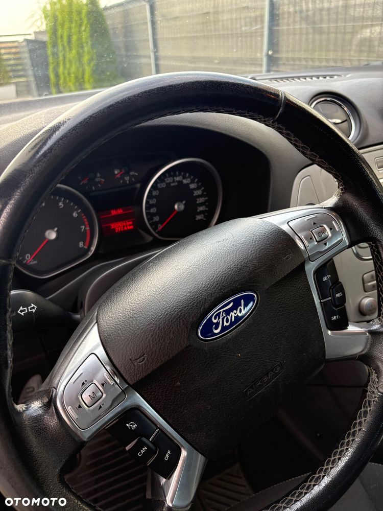 Ford Mondeo - 10