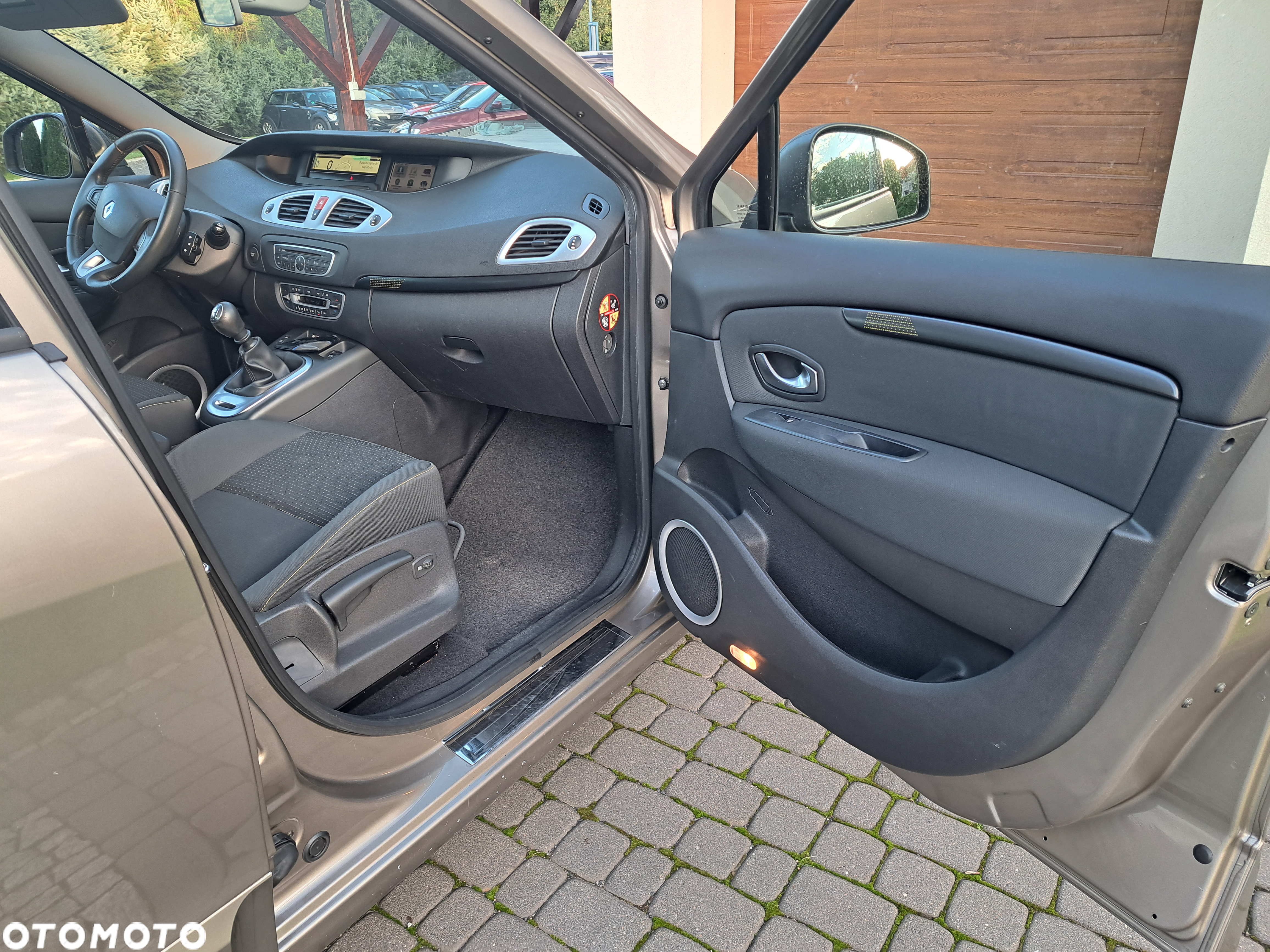 Renault Scenic 1.4 16V TCE TomTom Edition - 6