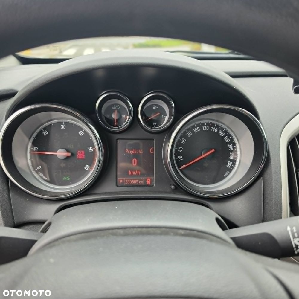 Opel Astra 2.0 CDTI Enjoy - 11