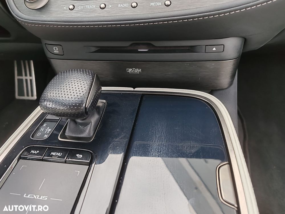 Lexus Seria LS - 29