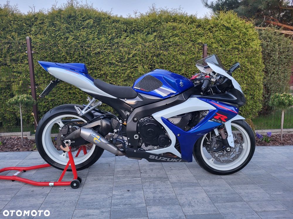 Suzuki GSX-R - 1