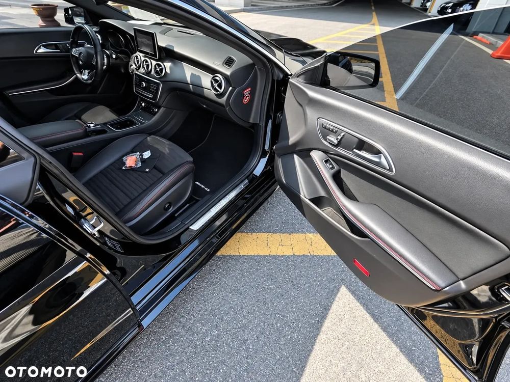 Mercedes-Benz CLA - 17
