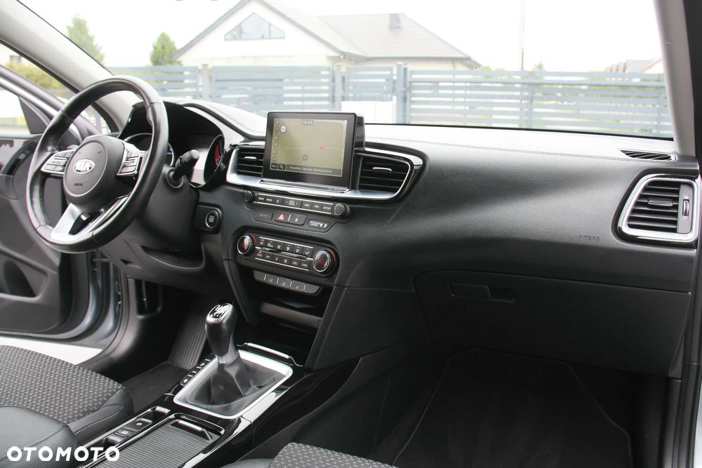 Kia Ceed 1.4 T-GDI OPF Platinum Edition - 31