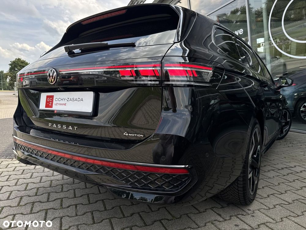 Volkswagen Passat Variant 2.0 TDI SCR 4Mot R-Line DSG - 33