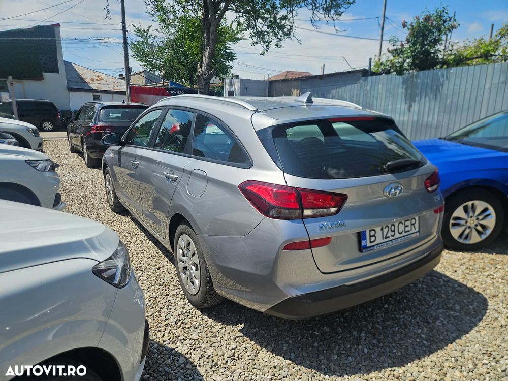 Hyundai i30 1.5 110CP 5DR M/T Comfort - 2