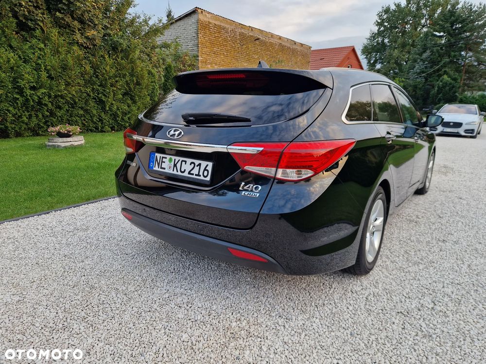 Hyundai i40 i40cw 1.7 CRDi Automatik Fifa World Cup Edition - 14