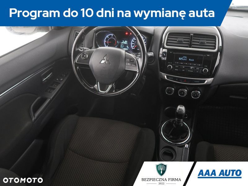 Mitsubishi ASX - 9
