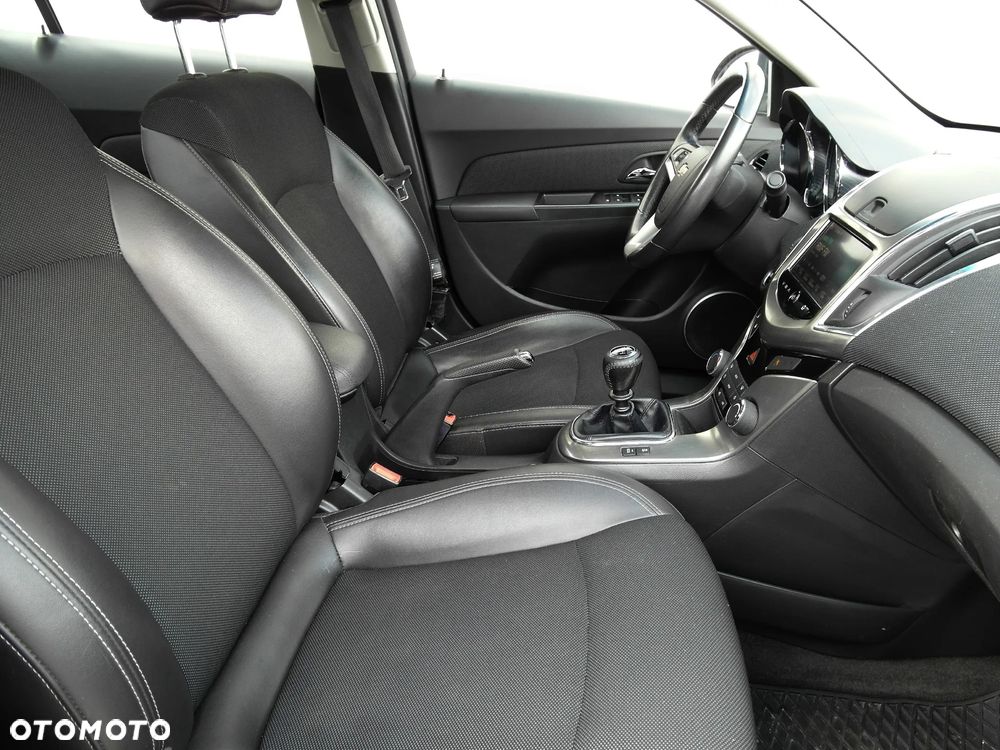 Chevrolet Cruze 1.7TD LT+ - 30