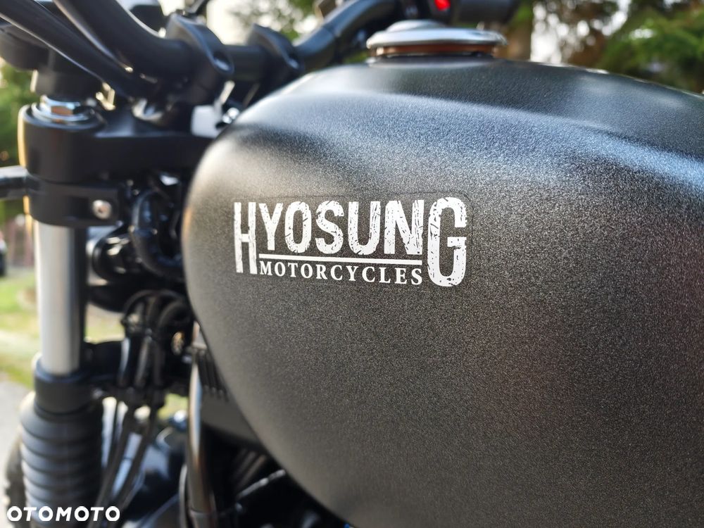Hyosung GV - 18