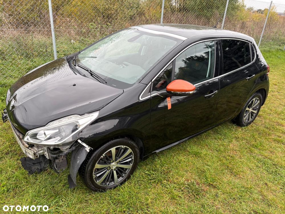 Peugeot 208 1.2 PureTech Allure - 19