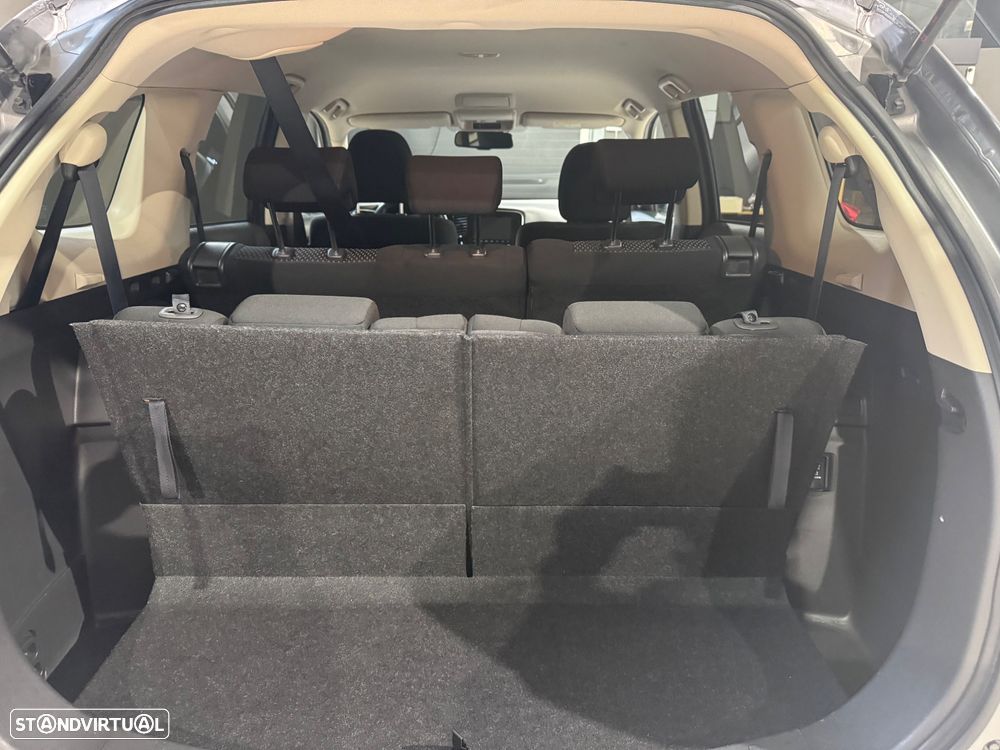 Mitsubishi Outlander 2.0 Kaiteki CVT - 21