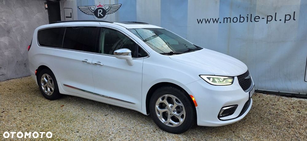 Chrysler Pacifica - 4